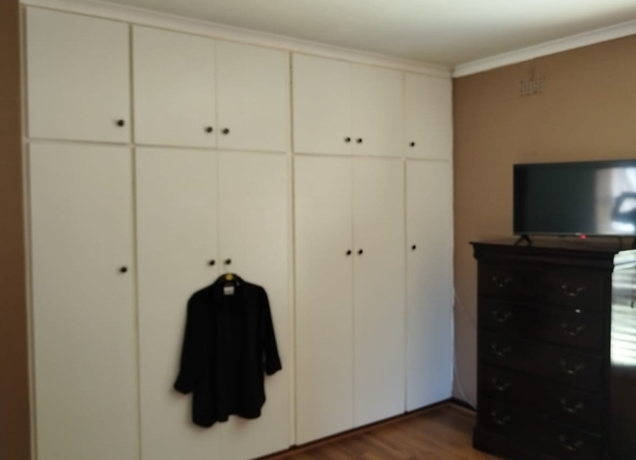 4 Bedroom Property for Sale in Bothasig Western Cape